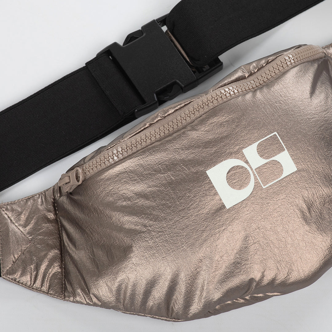 Team Dolly fannypack - Image 3