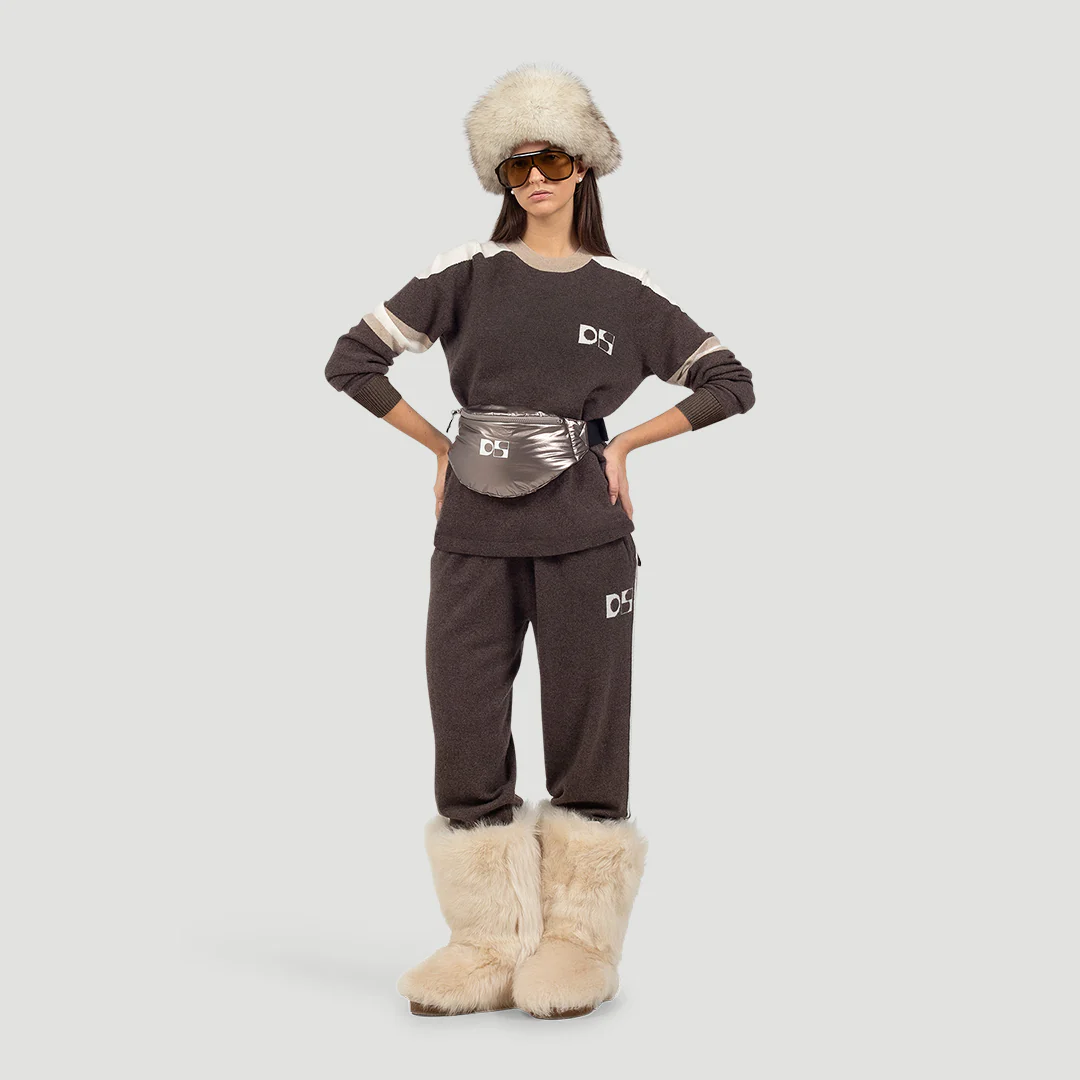 Team Dolly fannypack - Image 5